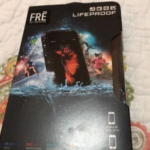 Life proof iPhone 5s, 5, or SE case